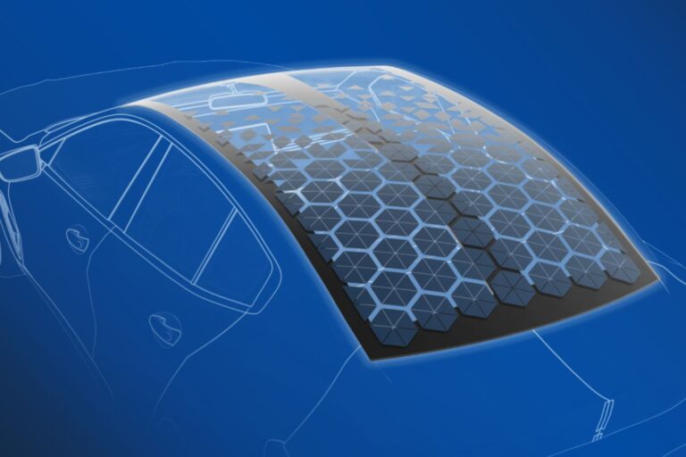 Fotovoltaïsch, het fotovoltaïsche dak komt eraan, wat elektrische auto's een autonomie van 2500 km oplevert						


