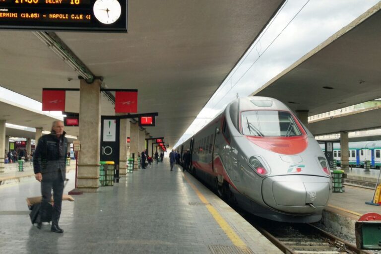 Trenitalia draait vanaf januari, de terugbetaling in geval van vertraging gebeurt automatisch (maar het is niet voor iedereen)						


