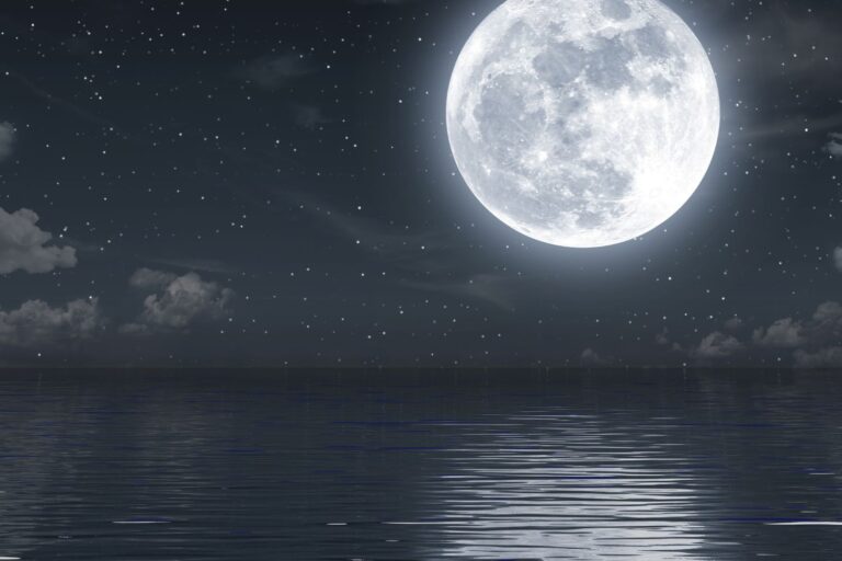 luna della neve febbraio 2025
