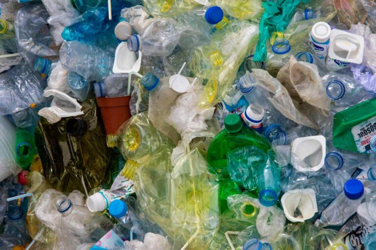 400 milioni tonnellate plastica