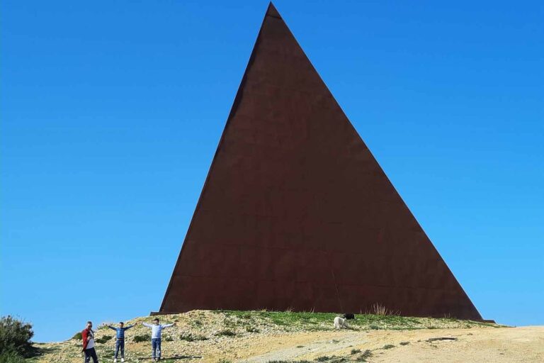 piramide 38 parallelo