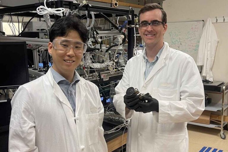 Catturare Co2 con il freddo Seo-Yul Kim e Ryan Lively