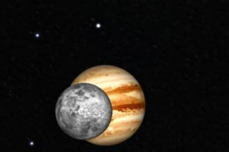 bacio luna giove luglio 2025
