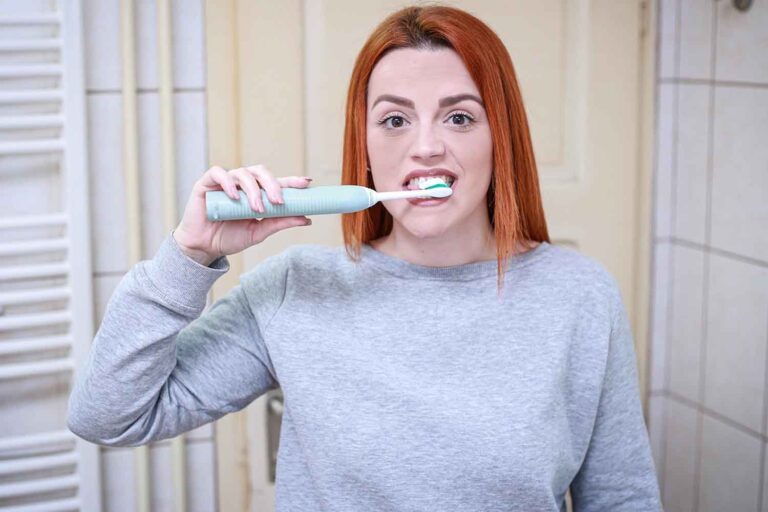 igiene orale lavarsi i denti