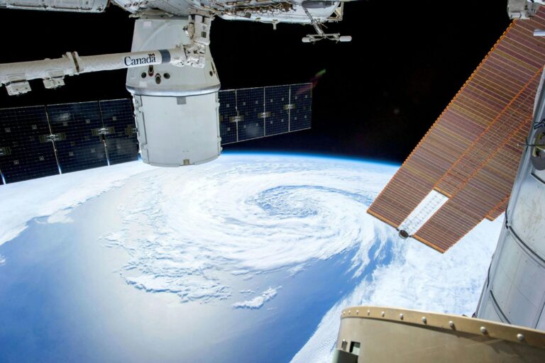 De seizoenen op aarde lopen niet langer synchroon: verborgen chaos onthuld door satellieten
