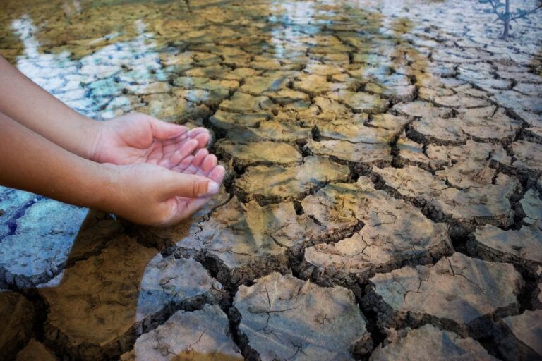 iran siccità semina nuvole