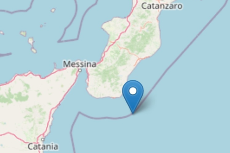 Aardbeving met een kracht van 5,1 voor de kust van Reggio Calabria: de sterke beving werd gevoeld tot aan Syracuse
