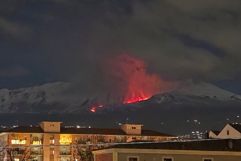 etna eruzione valle del bove
