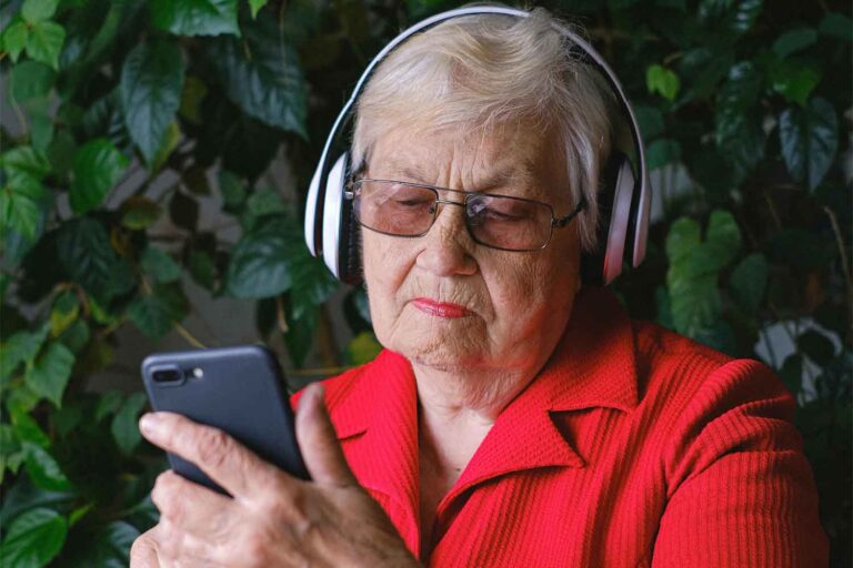 anziani e musica