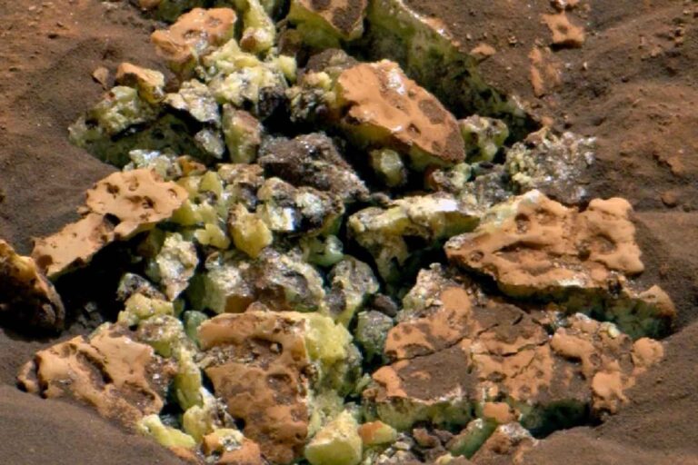 Curiosity e la roccia su Marte
