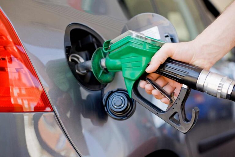 Verlaging van de brandstofaccijnzen: van de mini-uitbreiding tot de verhoogde korting op diesel, het plan van de regering
