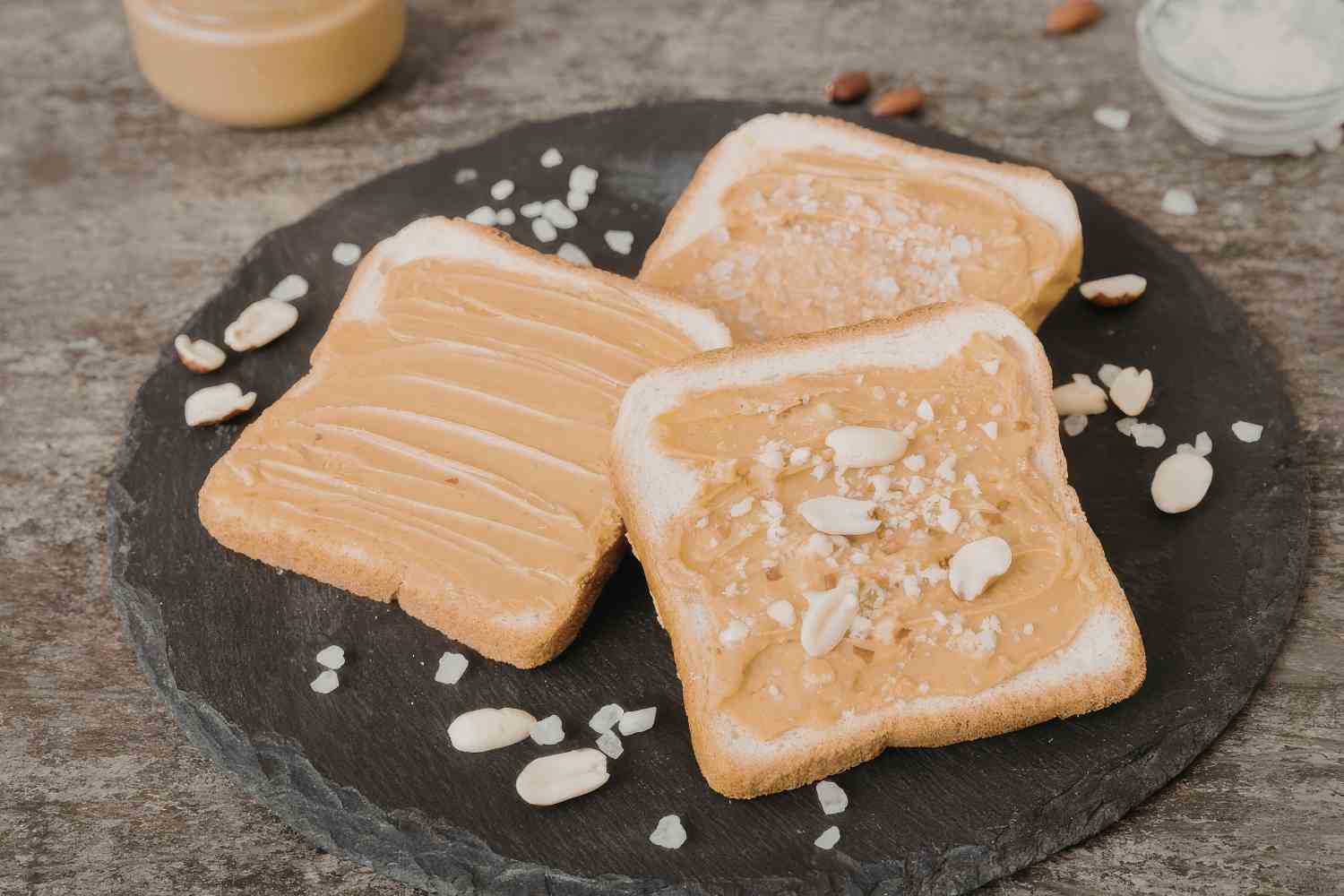 toast met pindakaas