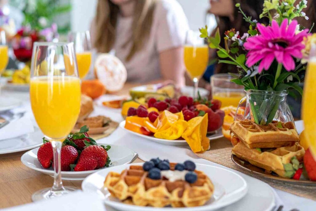 Moederdagbrunch: 8 eenvoudige en heerlijke vegan recepten voor een onvergetelijk ontbijt