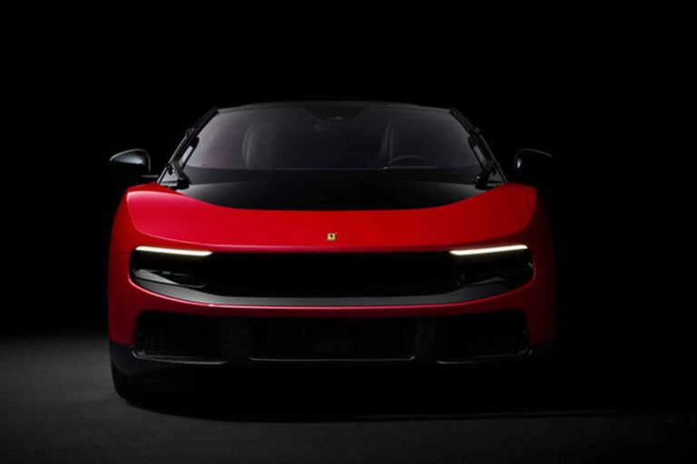 Ferrari Luce render rossa