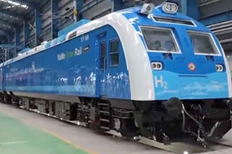 India treno a idrogeno